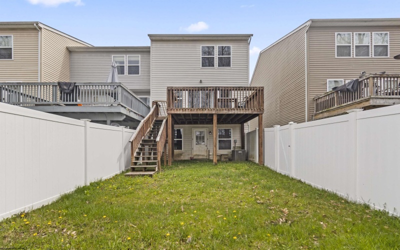 306 Turquoise Lane, Morgantown, West Virginia 26508, 3 Bedrooms Bedrooms, 4 Rooms Rooms,2 BathroomsBathrooms,Single Family Attached,For Sale,Turquoise,10160417