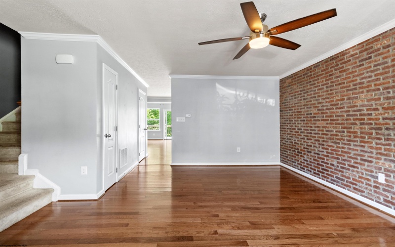 306 Turquoise Lane, Morgantown, West Virginia 26508, 3 Bedrooms Bedrooms, 4 Rooms Rooms,2 BathroomsBathrooms,Single Family Attached,For Sale,Turquoise,10160417