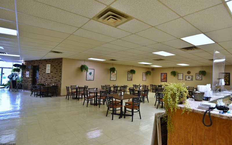 104 Park Boulevard, Clarksburg, West Virginia 26301, ,Commercial/industrial,For Sale,Park,10160418