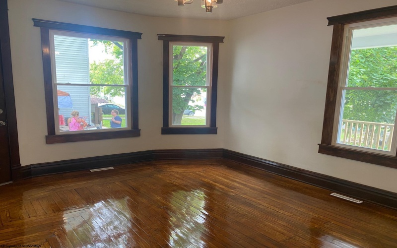 605 North Avenue, Elkins, West Virginia 26241, 4 Bedrooms Bedrooms, 7 Rooms Rooms,1 BathroomBathrooms,Single Family Detached,For Sale,North,10160428
