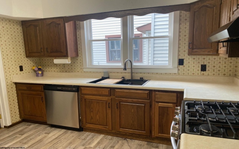 605 North Avenue, Elkins, West Virginia 26241, 4 Bedrooms Bedrooms, 7 Rooms Rooms,1 BathroomBathrooms,Single Family Detached,For Sale,North,10160428