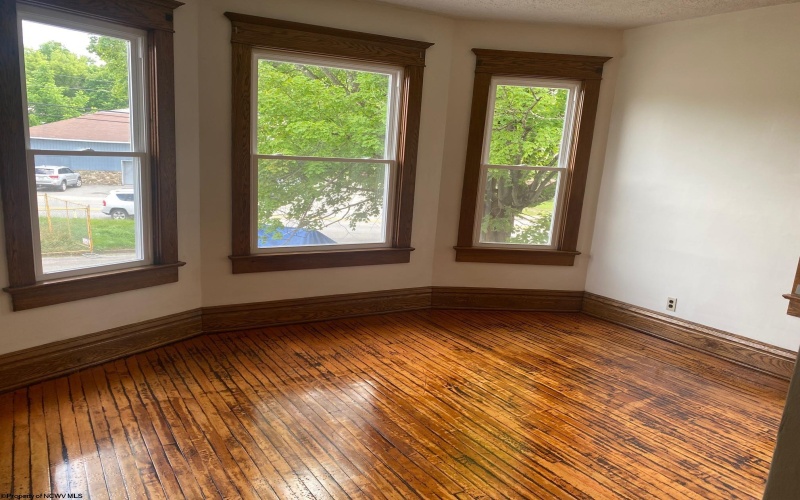 605 North Avenue, Elkins, West Virginia 26241, 4 Bedrooms Bedrooms, 7 Rooms Rooms,1 BathroomBathrooms,Single Family Detached,For Sale,North,10160428