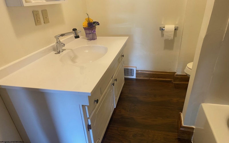 605 North Avenue, Elkins, West Virginia 26241, 4 Bedrooms Bedrooms, 7 Rooms Rooms,1 BathroomBathrooms,Single Family Detached,For Sale,North,10160428