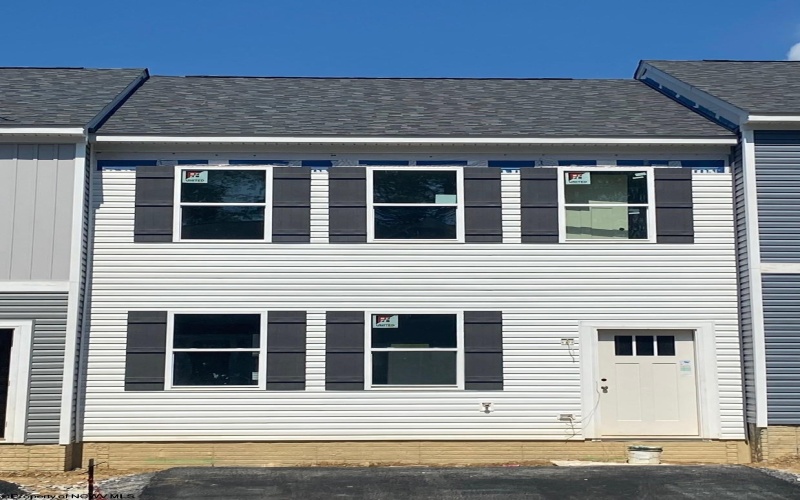 759 Mulligan Court, Maidsville, West Virginia 26541, 3 Bedrooms Bedrooms, 5 Rooms Rooms,2 BathroomsBathrooms,Single Family Attached,For Sale,Mulligan,10160420