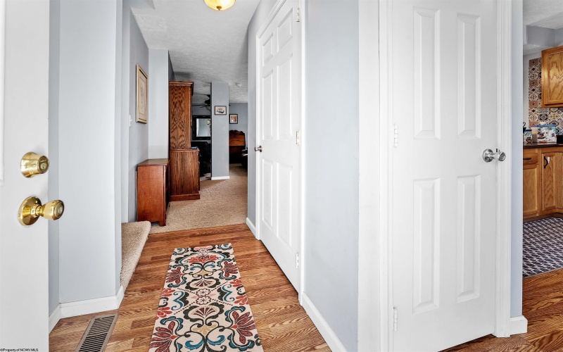 4 Weaver Town Homes, Morgantown, West Virginia 26501, 3 Bedrooms Bedrooms, 6 Rooms Rooms,2 BathroomsBathrooms,Single Family Detached,For Sale,Weaver,10160424