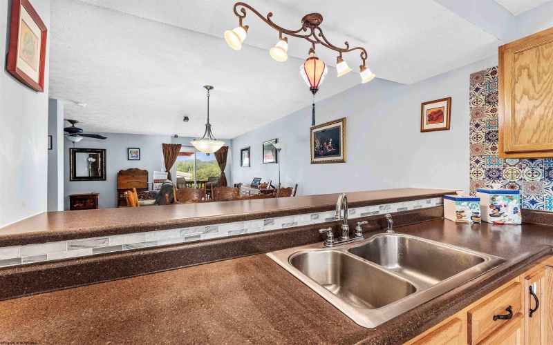 4 Weaver Town Homes, Morgantown, West Virginia 26501, 3 Bedrooms Bedrooms, 6 Rooms Rooms,2 BathroomsBathrooms,Single Family Detached,For Sale,Weaver,10160424
