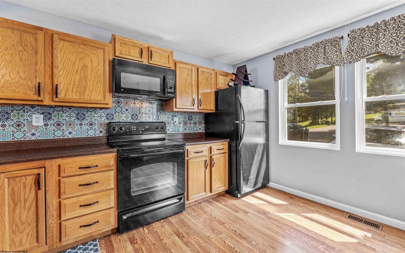 4 Weaver Town Homes, Morgantown, West Virginia 26501, 3 Bedrooms Bedrooms, 6 Rooms Rooms,2 BathroomsBathrooms,Single Family Detached,For Sale,Weaver,10160424