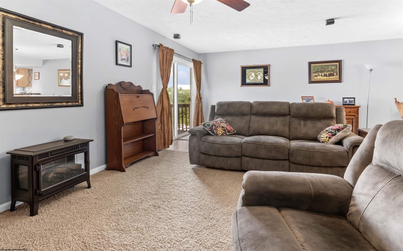 4 Weaver Town Homes, Morgantown, West Virginia 26501, 3 Bedrooms Bedrooms, 6 Rooms Rooms,2 BathroomsBathrooms,Single Family Detached,For Sale,Weaver,10160424
