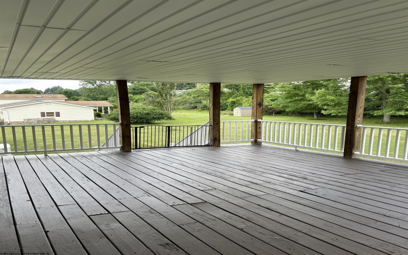 537 Canyon Road, Morgantown, West Virginia 26508, 4 Bedrooms Bedrooms, 9 Rooms Rooms,3 BathroomsBathrooms,Single Family Detached,For Sale,Canyon,10160427