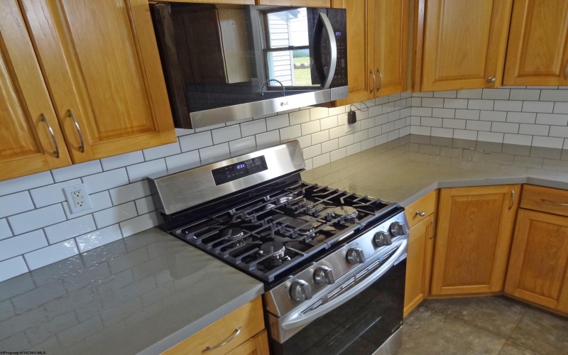 208 Main Street, Bruceton Mills, West Virginia 26525, 3 Bedrooms Bedrooms, 8 Rooms Rooms,1 BathroomBathrooms,Single Family Detached,For Sale,Main,10160423