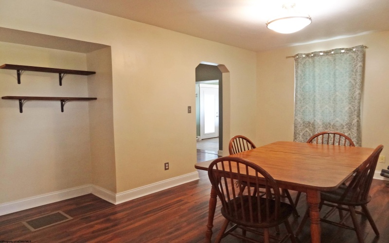 208 Main Street, Bruceton Mills, West Virginia 26525, 3 Bedrooms Bedrooms, 8 Rooms Rooms,1 BathroomBathrooms,Single Family Detached,For Sale,Main,10160423