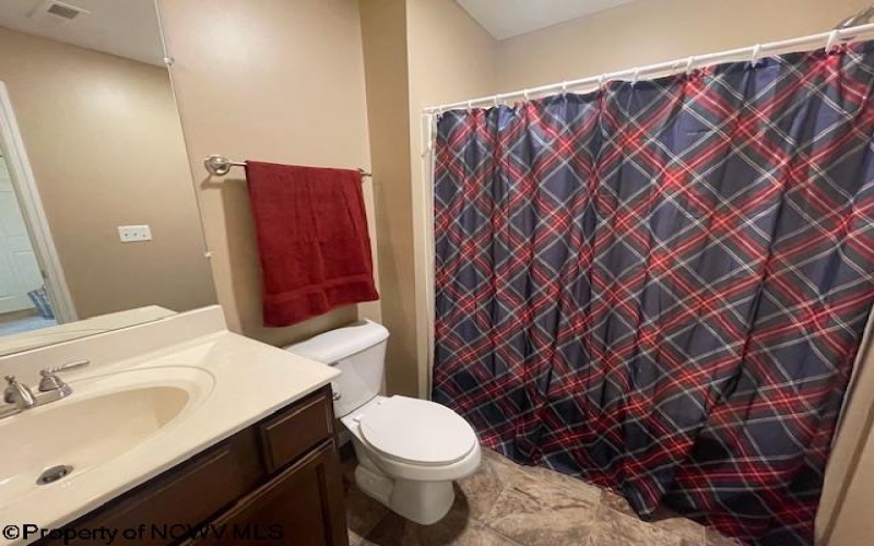 100 Landing Drive, Morgantown, West Virginia 26508-2584, 3 Bedrooms Bedrooms, 6 Rooms Rooms,2 BathroomsBathrooms,Single Family Detached,For Sale,Landing,10160419