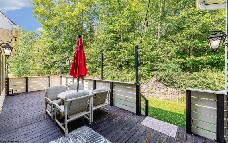 393 Auburn Hills Drive, Bruceton Mills, West Virginia 26525, 4 Bedrooms Bedrooms, 8 Rooms Rooms,3 BathroomsBathrooms,Single Family Detached,For Sale,Auburn Hills,10160457