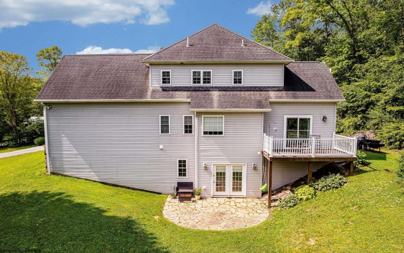 393 Auburn Hills Drive, Bruceton Mills, West Virginia 26525, 4 Bedrooms Bedrooms, 8 Rooms Rooms,3 BathroomsBathrooms,Single Family Detached,For Sale,Auburn Hills,10160457