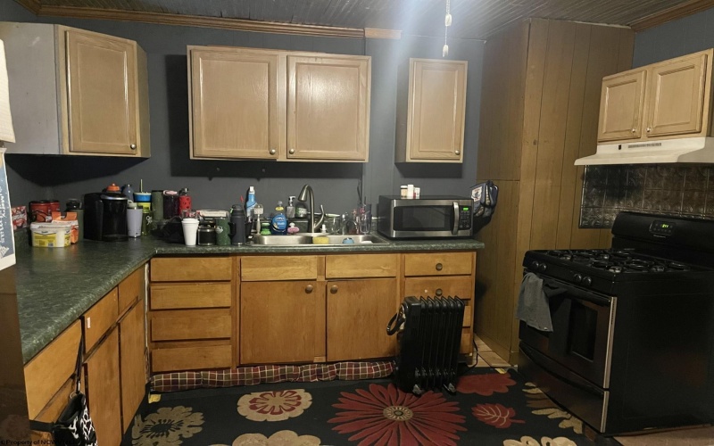 230 Thomas Avenue, Davis, West Virginia 26260, 2 Bedrooms Bedrooms, 7 Rooms Rooms,1 BathroomBathrooms,Single Family Detached,For Sale,Thomas,10157566