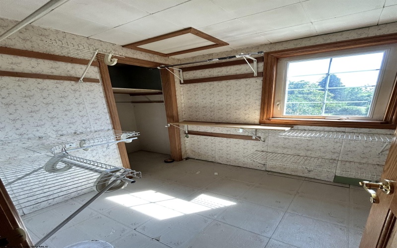 502 Chestnut Street, Parsons, West Virginia 26287, 3 Bedrooms Bedrooms, 5 Rooms Rooms,2 BathroomsBathrooms,Single Family Detached,For Sale,Chestnut,10160455