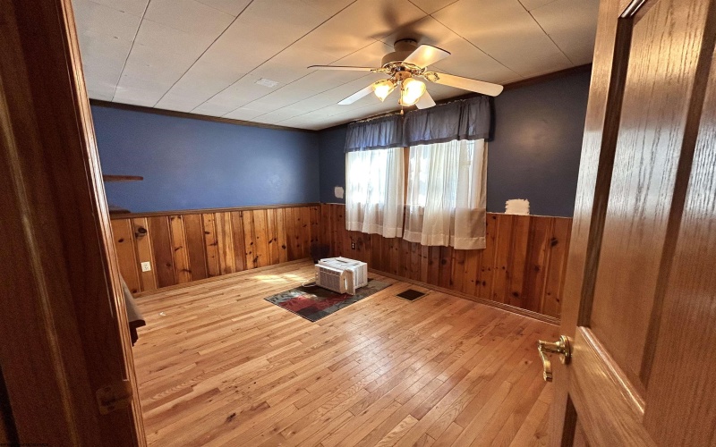 502 Chestnut Street, Parsons, West Virginia 26287, 3 Bedrooms Bedrooms, 5 Rooms Rooms,2 BathroomsBathrooms,Single Family Detached,For Sale,Chestnut,10160455