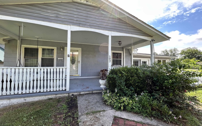 502 Chestnut Street, Parsons, West Virginia 26287, 3 Bedrooms Bedrooms, 5 Rooms Rooms,2 BathroomsBathrooms,Single Family Detached,For Sale,Chestnut,10160455