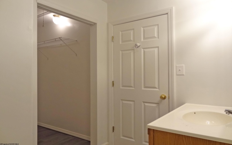 1002 Bakers Ridge Road, Morgantown, West Virginia 26508, 3 Bedrooms Bedrooms, 7 Rooms Rooms,2 BathroomsBathrooms,Residential Rentals,For Rent,Bakers Ridge,10160439