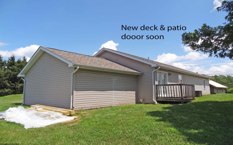 1002 Bakers Ridge Road, Morgantown, West Virginia 26508, 3 Bedrooms Bedrooms, 7 Rooms Rooms,2 BathroomsBathrooms,Residential Rentals,For Rent,Bakers Ridge,10160439