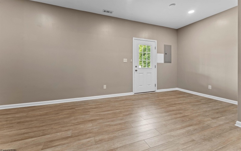 210 Tide Way, Morgantown, West Virginia 26508, 3 Bedrooms Bedrooms, 7 Rooms Rooms,2 BathroomsBathrooms,Single Family Attached,For Sale,Tide,10160458