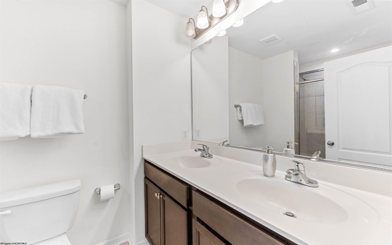 210 Tide Way, Morgantown, West Virginia 26508, 3 Bedrooms Bedrooms, 7 Rooms Rooms,2 BathroomsBathrooms,Single Family Attached,For Sale,Tide,10160458