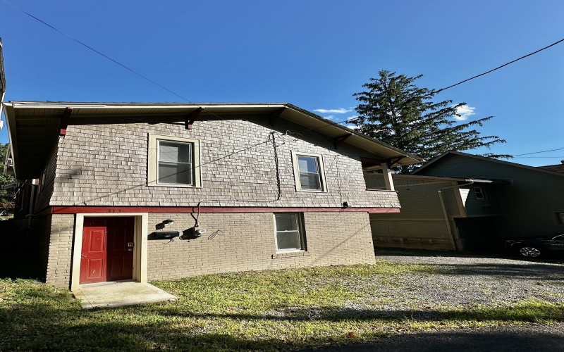 313 Ford Street, Morgantown, West Virginia 26501, 3 Bedrooms Bedrooms, 7 Rooms Rooms,2 BathroomsBathrooms,Single Family Detached,For Sale,Ford,10160432