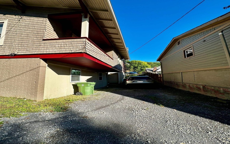 313 Ford Street, Morgantown, West Virginia 26501, 3 Bedrooms Bedrooms, 7 Rooms Rooms,2 BathroomsBathrooms,Single Family Detached,For Sale,Ford,10160432