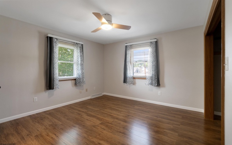 208 Pennsylvania Avenue, Bridgeport, West Virginia 26330-4518, 3 Bedrooms Bedrooms, 7 Rooms Rooms,2 BathroomsBathrooms,Single Family Detached,For Sale,Pennsylvania,10160436