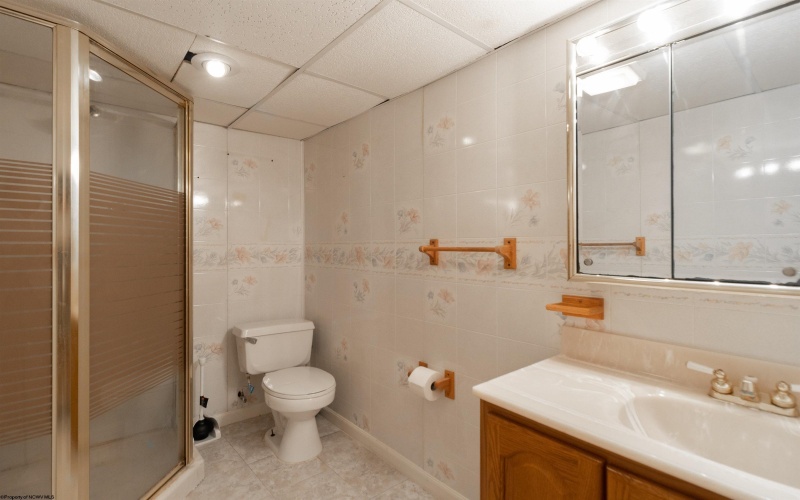 208 Pennsylvania Avenue, Bridgeport, West Virginia 26330-4518, 3 Bedrooms Bedrooms, 7 Rooms Rooms,2 BathroomsBathrooms,Single Family Detached,For Sale,Pennsylvania,10160436
