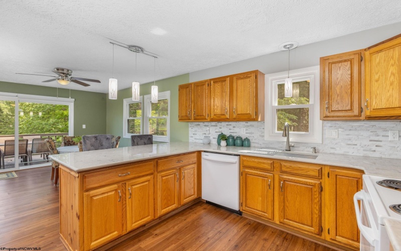 2425 Alpine Drive, Terra Alta, West Virginia 26764, 4 Bedrooms Bedrooms, 9 Rooms Rooms,3 BathroomsBathrooms,Single Family Detached,For Sale,Alpine,10160441
