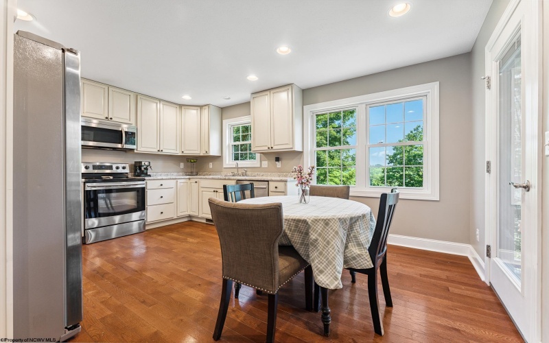 21 Eastern Trail, Morgantown, West Virginia 26508, 3 Bedrooms Bedrooms, 8 Rooms Rooms,3 BathroomsBathrooms,Single Family Detached,For Sale,Eastern,10160435