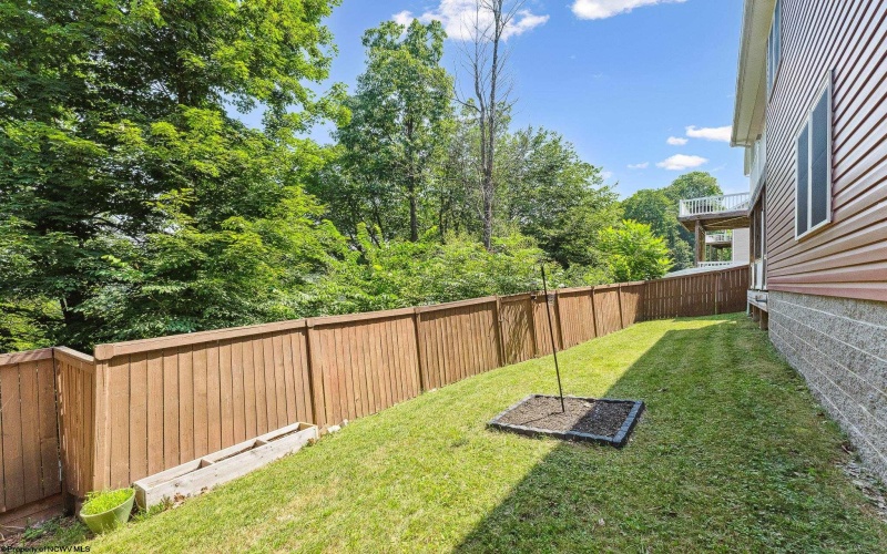21 Eastern Trail, Morgantown, West Virginia 26508, 3 Bedrooms Bedrooms, 8 Rooms Rooms,3 BathroomsBathrooms,Single Family Detached,For Sale,Eastern,10160435