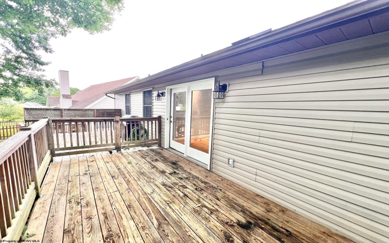 2061 Pinecrest Drive, Morgantown, West Virginia 26505, 3 Bedrooms Bedrooms, 7 Rooms Rooms,2 BathroomsBathrooms,Single Family Detached,For Sale,Pinecrest,10160434