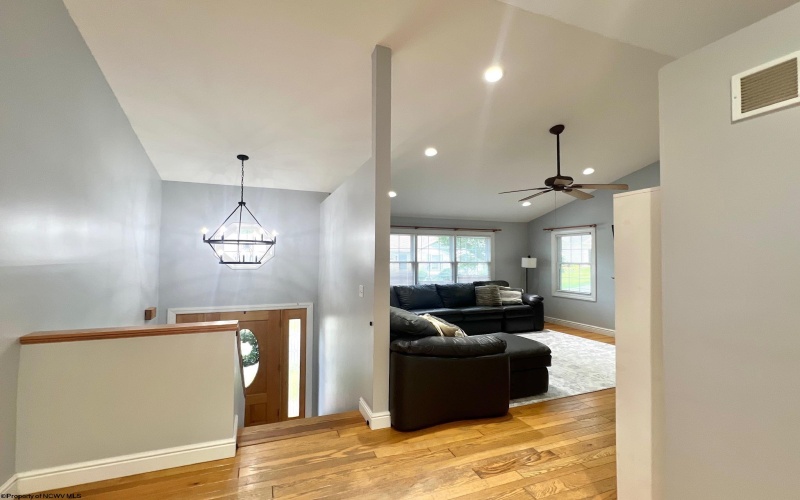 2061 Pinecrest Drive, Morgantown, West Virginia 26505, 3 Bedrooms Bedrooms, 7 Rooms Rooms,2 BathroomsBathrooms,Single Family Detached,For Sale,Pinecrest,10160434