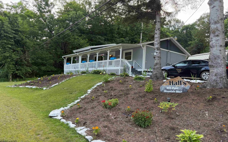 522 Point Mountain Road, Valley Head, West Virginia 26294, 3 Bedrooms Bedrooms, 8 Rooms Rooms,1 BathroomBathrooms,Single Family Detached,For Sale,Point Mountain,10160444