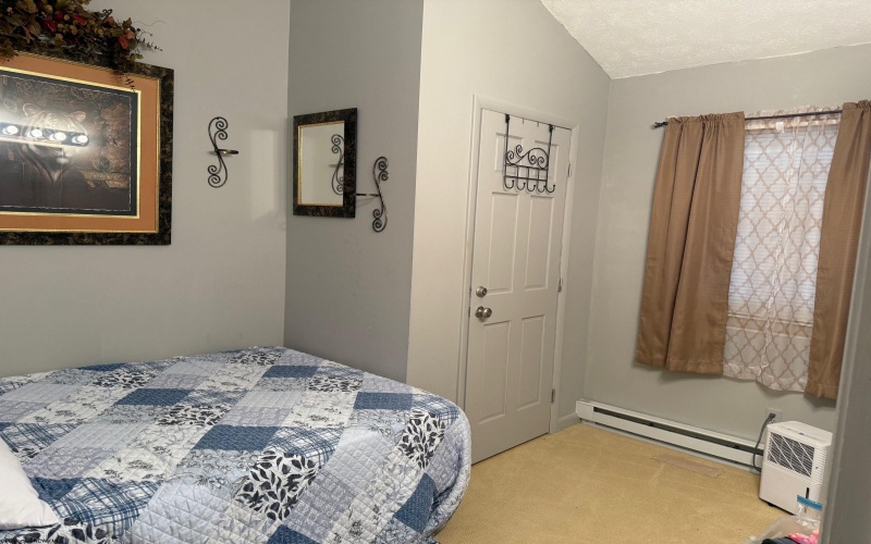 522 Point Mountain Road, Valley Head, West Virginia 26294, 3 Bedrooms Bedrooms, 8 Rooms Rooms,1 BathroomBathrooms,Single Family Detached,For Sale,Point Mountain,10160444