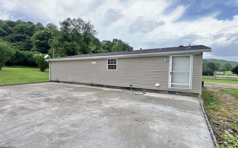 3906 Big Run Road, Walkersville, West Virginia 26447, 3 Bedrooms Bedrooms, 5 Rooms Rooms,2 BathroomsBathrooms,Single Family Detached,For Sale,Big Run,10160442