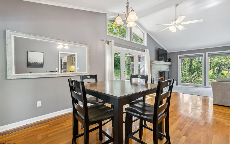 101 Walnut Lane, Morgantown, West Virginia 26505, 5 Bedrooms Bedrooms, 13 Rooms Rooms,5 BathroomsBathrooms,Single Family Detached,For Sale,Walnut,10160446