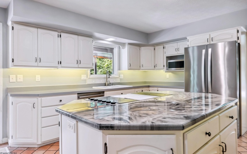 101 Walnut Lane, Morgantown, West Virginia 26505, 5 Bedrooms Bedrooms, 13 Rooms Rooms,5 BathroomsBathrooms,Single Family Detached,For Sale,Walnut,10160446