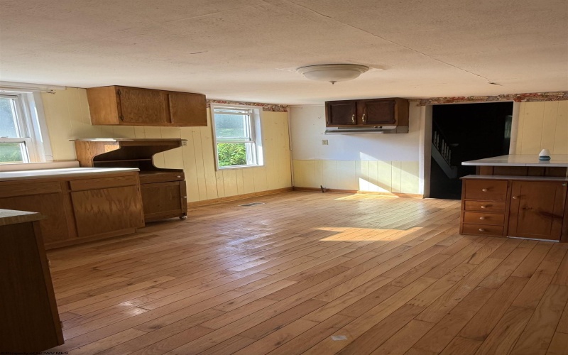 57 Chatham Hill, Farmington, West Virginia 26571, 5 Bedrooms Bedrooms, 8 Rooms Rooms,1 BathroomBathrooms,Single Family Detached,For Sale,Chatham,10160449
