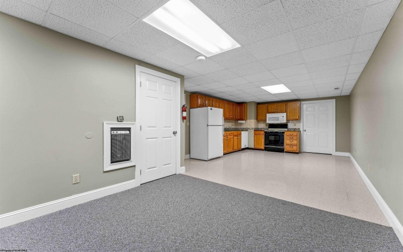 2002 White Oak Drive, Morgantown, West Virginia 26505, 4 Bedrooms Bedrooms, 14 Rooms Rooms,3 BathroomsBathrooms,Single Family Detached,For Sale,White Oak,10160460