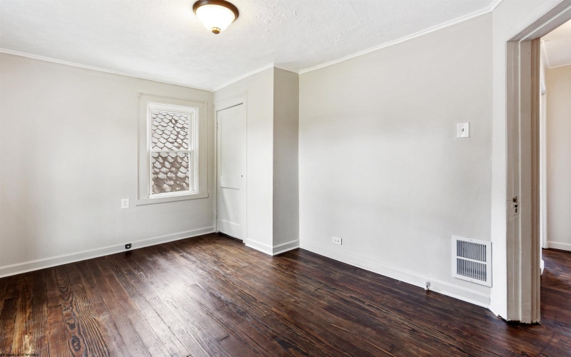 922 Park Avenue, Fairmont, West Virginia 26554, 3 Bedrooms Bedrooms, 6 Rooms Rooms,1 BathroomBathrooms,Single Family Detached,For Sale,Park,10160481