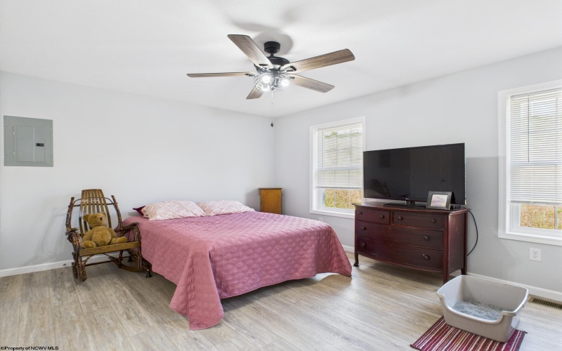 139 Montgomery Road, Weston, West Virginia 26452, 3 Bedrooms Bedrooms, 6 Rooms Rooms,2 BathroomsBathrooms,Single Family Detached,For Sale,Montgomery,10160474