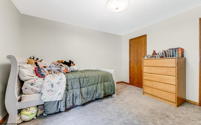 6090 Fairmont Road, Rivesville, West Virginia 26588, 4 Bedrooms Bedrooms, 8 Rooms Rooms,3 BathroomsBathrooms,Single Family Detached,For Sale,Fairmont,10160465