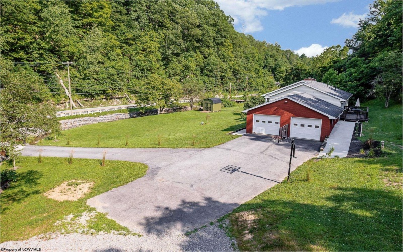 6090 Fairmont Road, Rivesville, West Virginia 26588, 4 Bedrooms Bedrooms, 8 Rooms Rooms,3 BathroomsBathrooms,Single Family Detached,For Sale,Fairmont,10160465