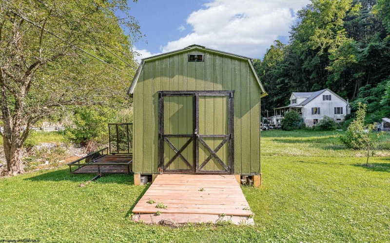 6090 Fairmont Road, Rivesville, West Virginia 26588, 4 Bedrooms Bedrooms, 8 Rooms Rooms,3 BathroomsBathrooms,Single Family Detached,For Sale,Fairmont,10160465