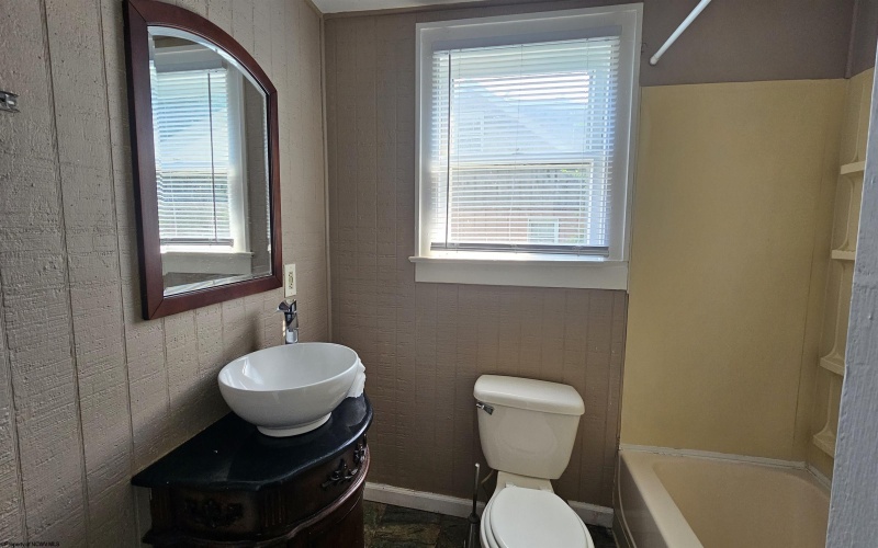 774 Garrison Avenue, Morgantown, West Virginia 26505, 3 Bedrooms Bedrooms, 7 Rooms Rooms,2 BathroomsBathrooms,Single Family Detached,For Sale,Garrison,10160469
