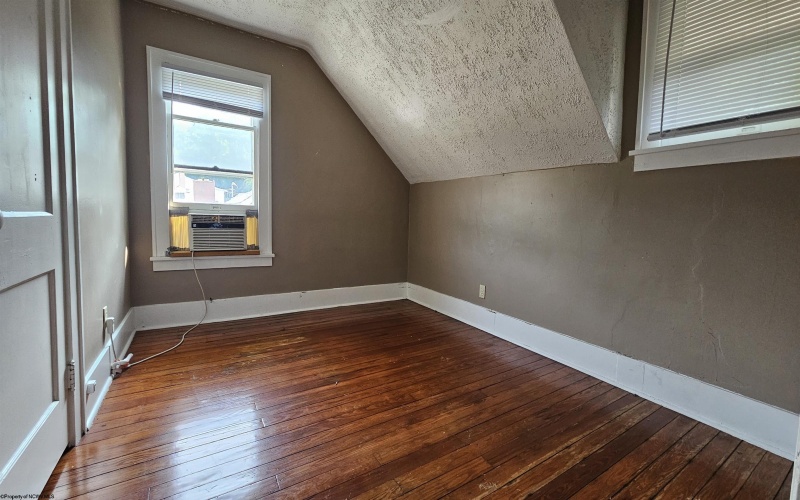 774 Garrison Avenue, Morgantown, West Virginia 26505, 3 Bedrooms Bedrooms, 7 Rooms Rooms,2 BathroomsBathrooms,Single Family Detached,For Sale,Garrison,10160469