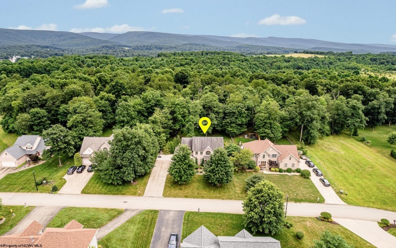 1044 Cross Creek Drive, Uniontown, Pennsylvania 15401, 4 Bedrooms Bedrooms, 7 Rooms Rooms,2 BathroomsBathrooms,Single Family Detached,For Sale,Cross Creek,10160477